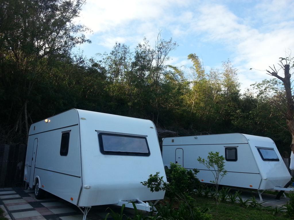 Kenting Houbihu Camping Car B&B Longshui Экстерьер фото